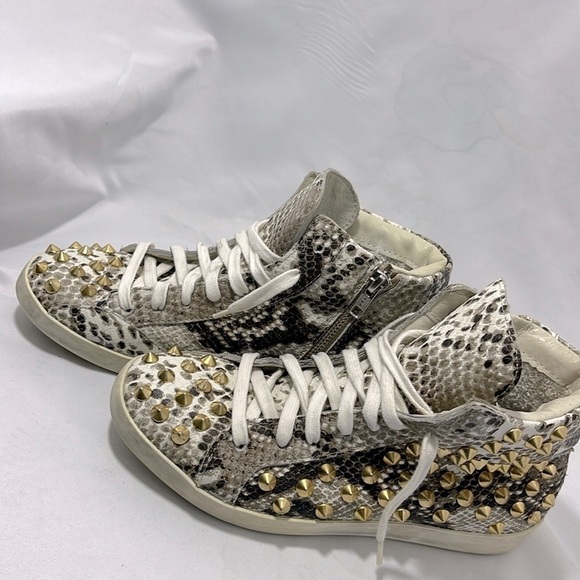Steve Madden Snake skin leather studded sneakers. Made in Italy. - Picture 1 of 7